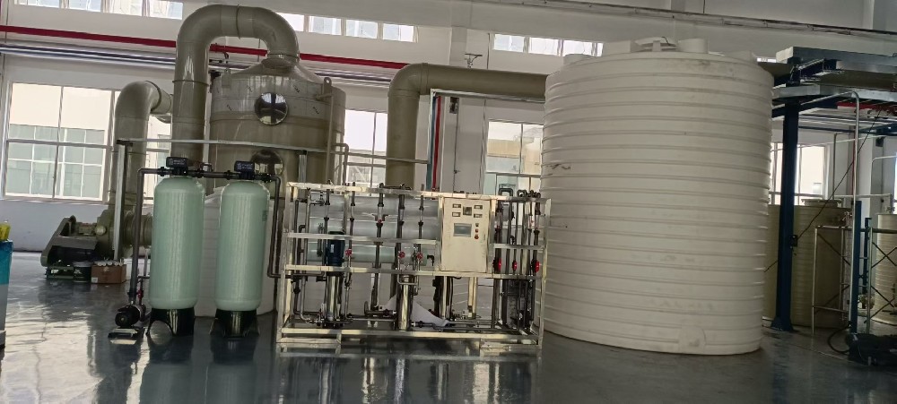 蘇州偉志安裝2噸超純水設備調試完成