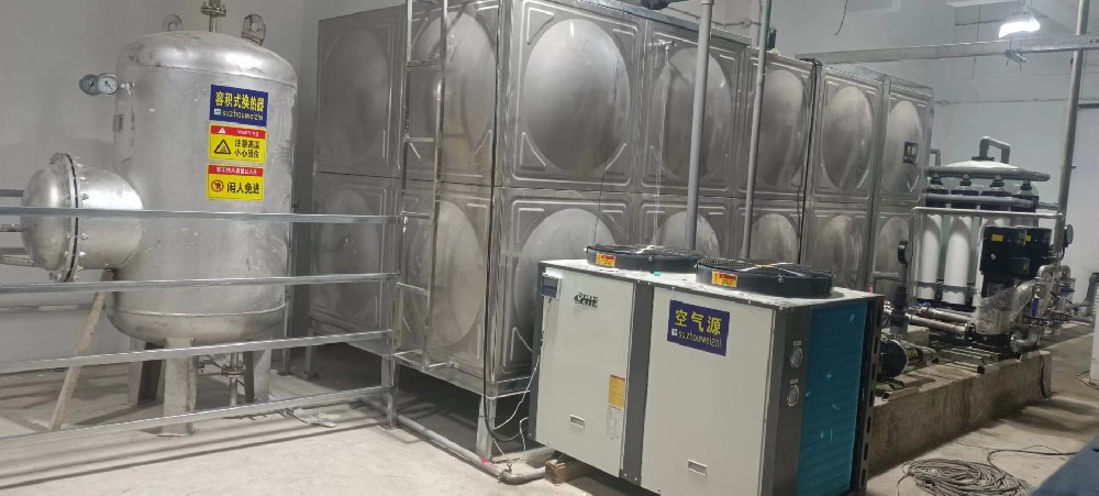 一套客戶定制款純水設備安裝調試完成